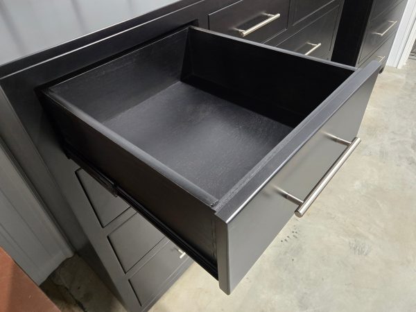 clearance vienna 9 drawer dresser